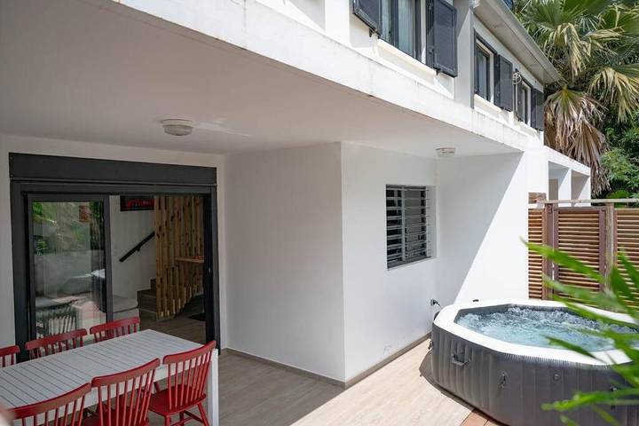 Maison de vacances pour 14 personnes, avec terrasse et jacuzzi - 1