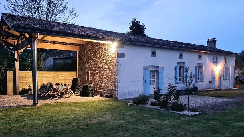 Location de vacances pour 12 personnes, avec jardin et piscine, animaux acceptés à Clérac - 4