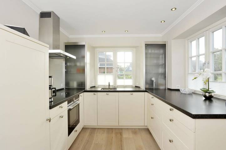 Ferienhaus für 6 Personen, mit Sauna und Terrasse sowie Garten auf Sylt - 4