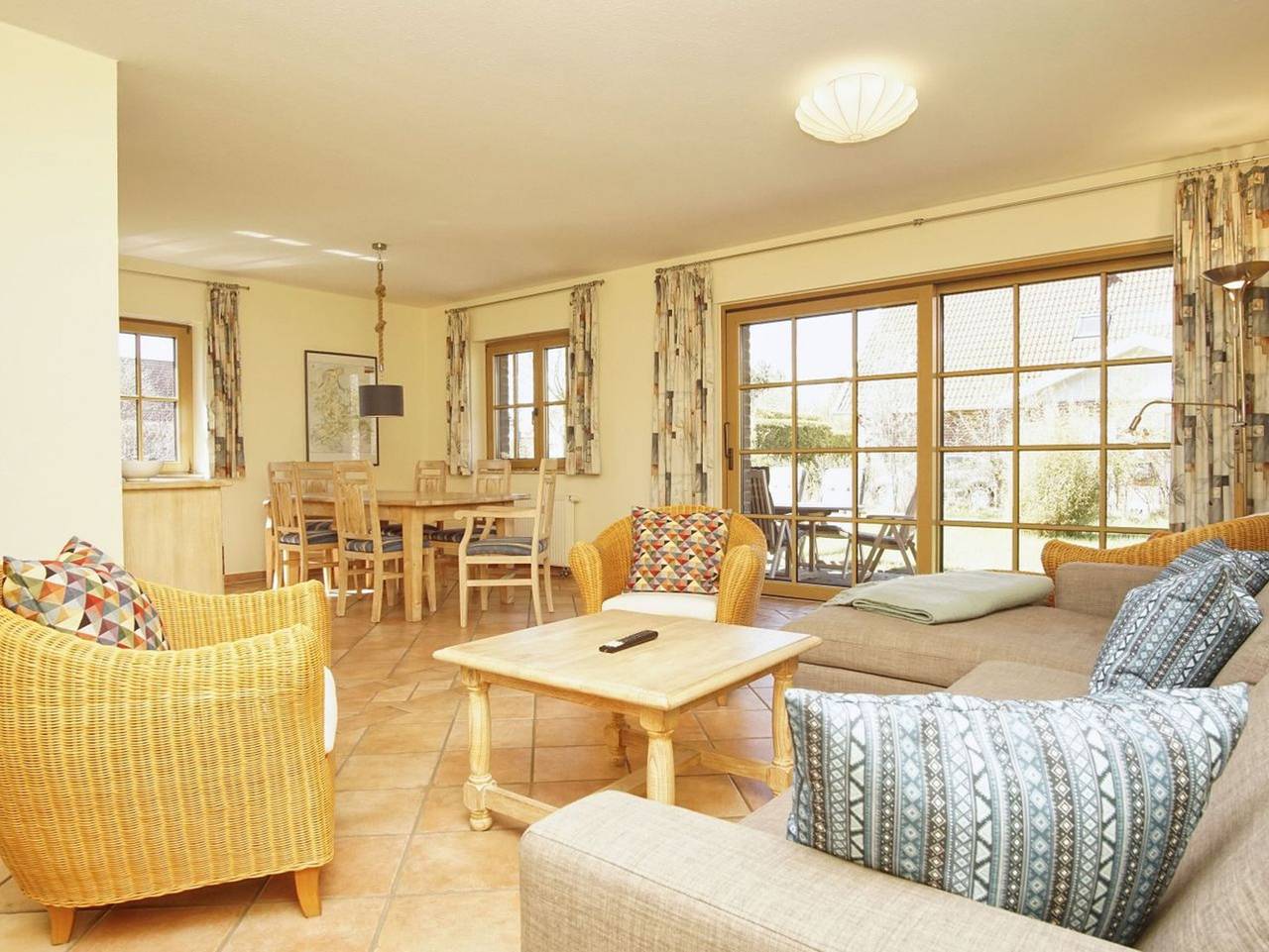 Reethaus Wiek - modernes und komfortables Ferienhaus - Reethaus Wiek linke Haushälfte in Wiek, Rügen