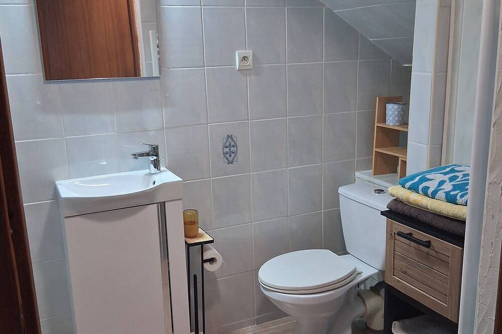 Entire apartment, Bellflower apartment in Argelès-Gazost, French Pyrenees