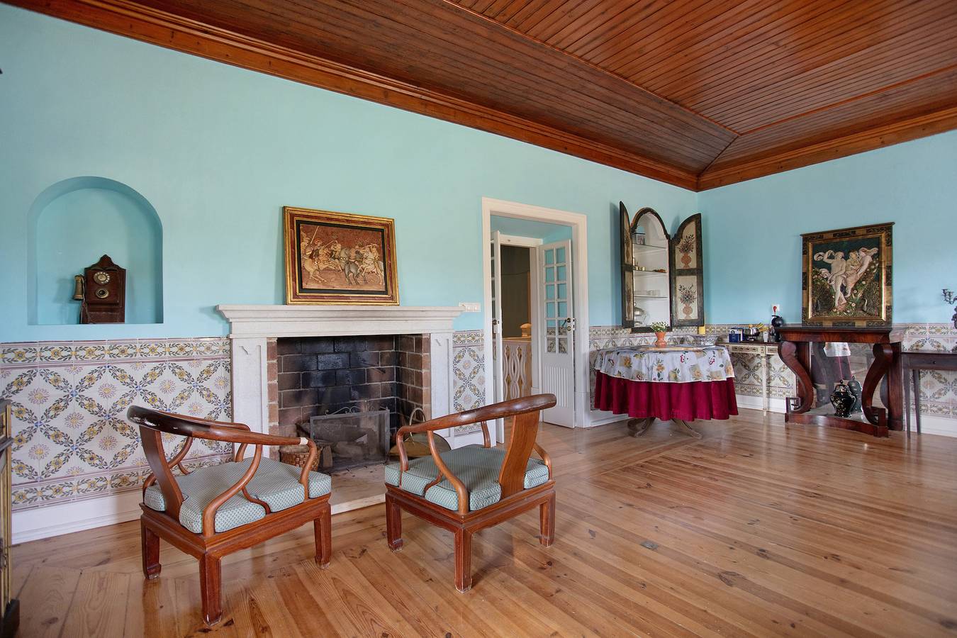 Casa de vacaciones 'Grande' con vistas a la montaña, piscina compartida y Wi-Fi in Alenquer, Distrito de Lisboa