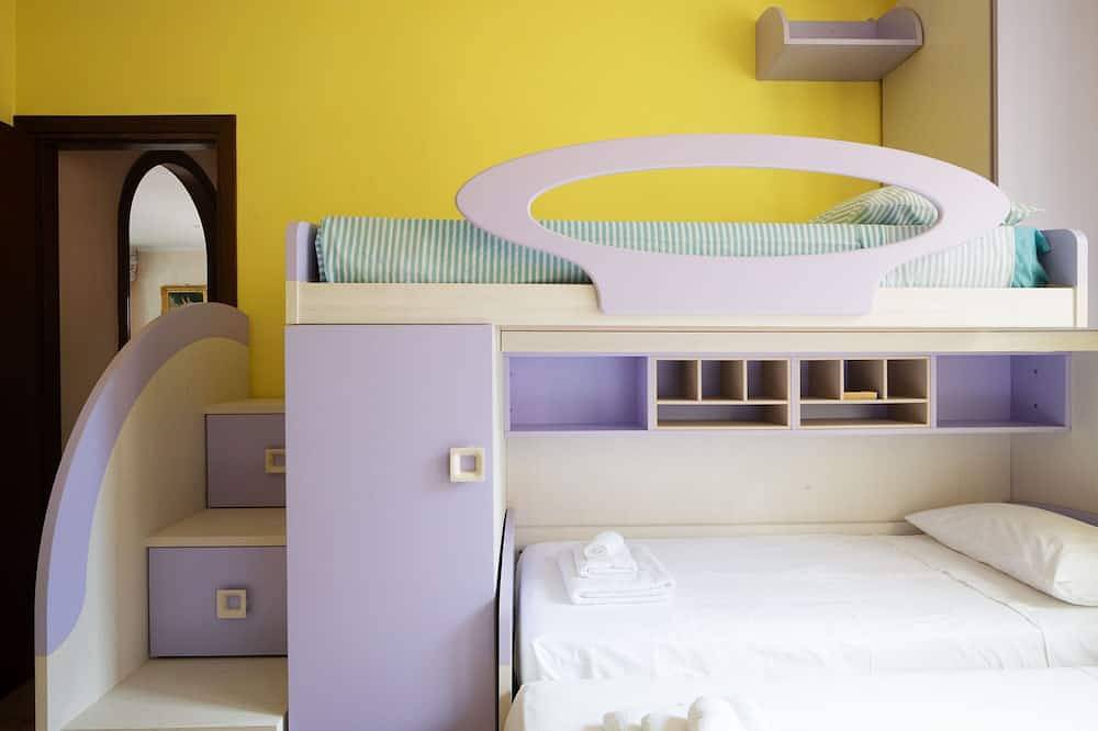 Villa Ennio Boutique - Luxury Private Pool &, Spa 10 Min From Rome in Ciampino, Castelli Romani