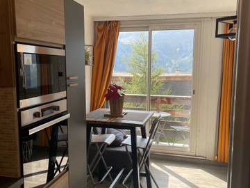 Studio pour 2 personnes, avec terrasse, animaux acceptés dans Hautes-Alpe