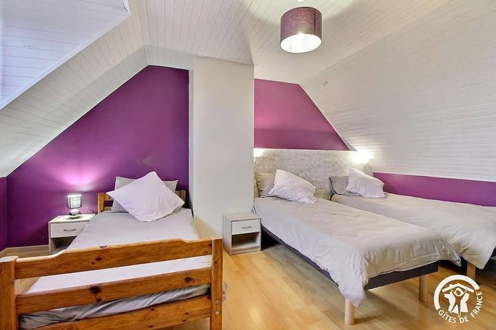 Location de vacances pour 8 personnes, avec terrasse et jardin à Cléguérec - 3