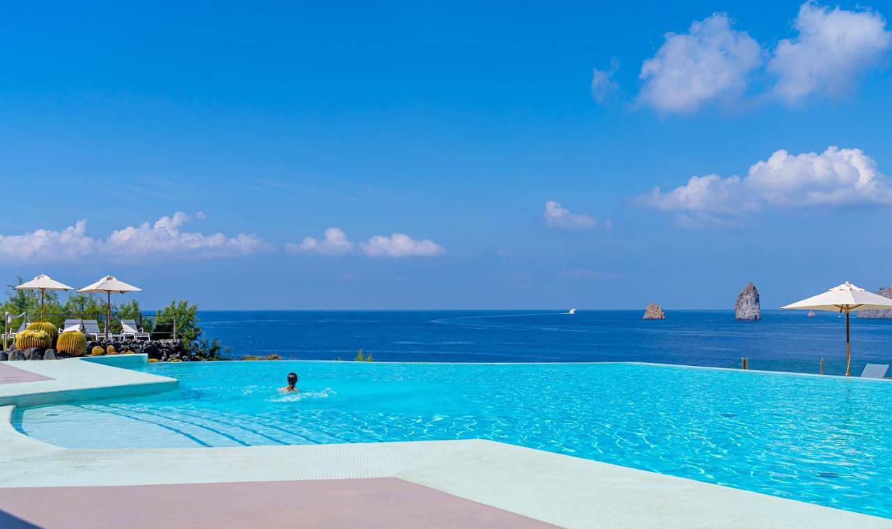 Therasia Resort Sea and Spa - The Leading Hotels of the World in Vulcano