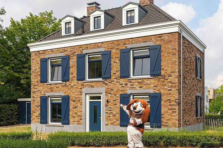 Agriturismo voor 12 personen, with sauna and terras as well as tuin, met huisdier in Maastricht