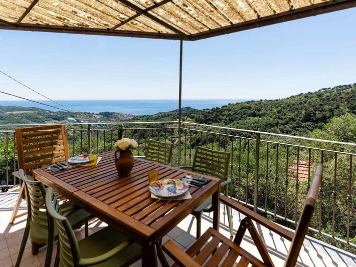 Gîte pour 5 personnes, avec Terrasse dans Lingueglietta - 2