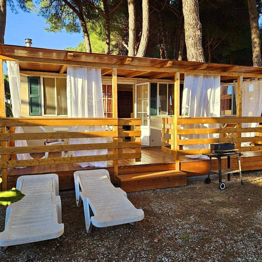International Holidays Luxe House Pool Beach-Lerici-Cinque Terre-Liguria Case Vacanze-dog ok in Touristic Village River in Ameglia, Comune di Ameglia