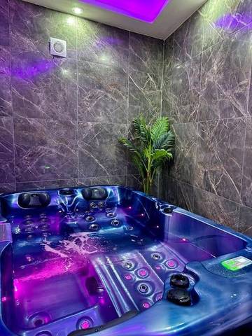 Gîte pour 6 personnes, avec jacuzzi à Bolbec