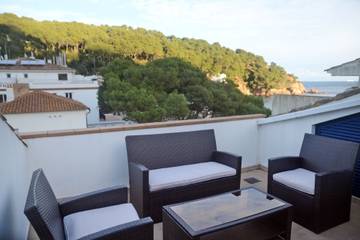 Holiday Rental for 8 People in Cala d'Aiguadolça (Palafrugell), Palafrugell, Photo 2
