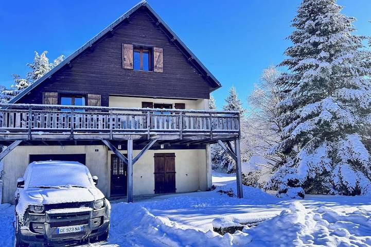 Maison pour 14 personnes, avec balcon et jardin dans Lac des Hermines