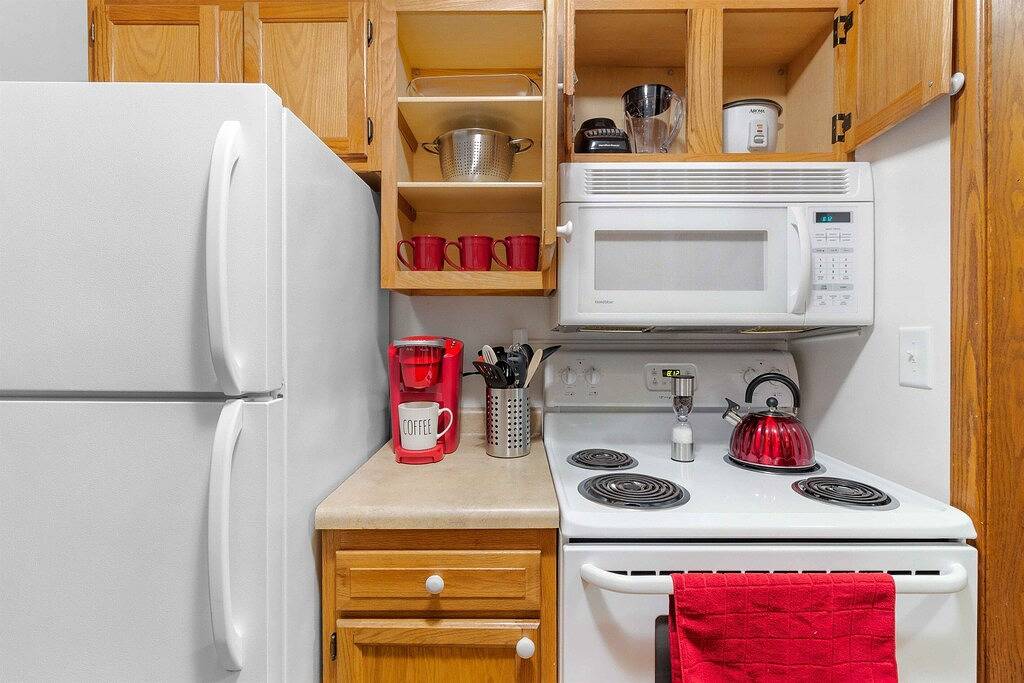 Ganze Wohnung, King Bed - Fast Wifi - Near Froedtert in Wauwatosa, Milwaukee County