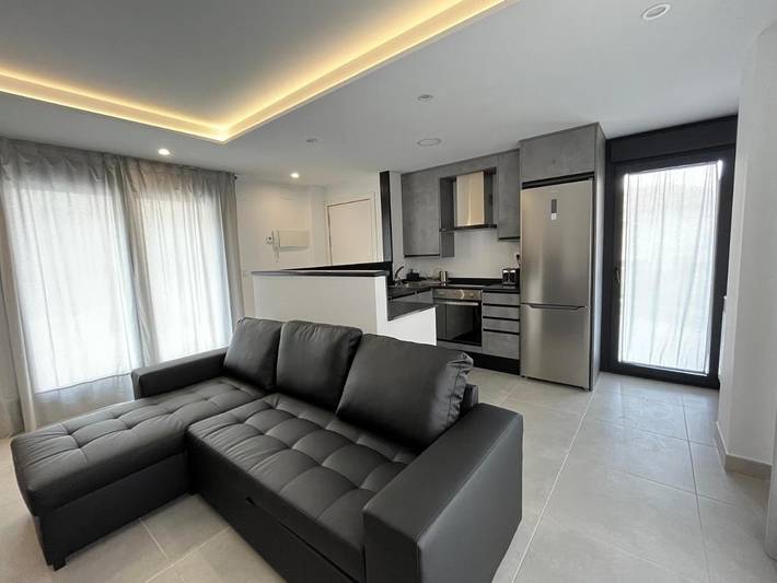 Apartamento para 5 personas, con Terraza además de Jardín y Vistas en Cella