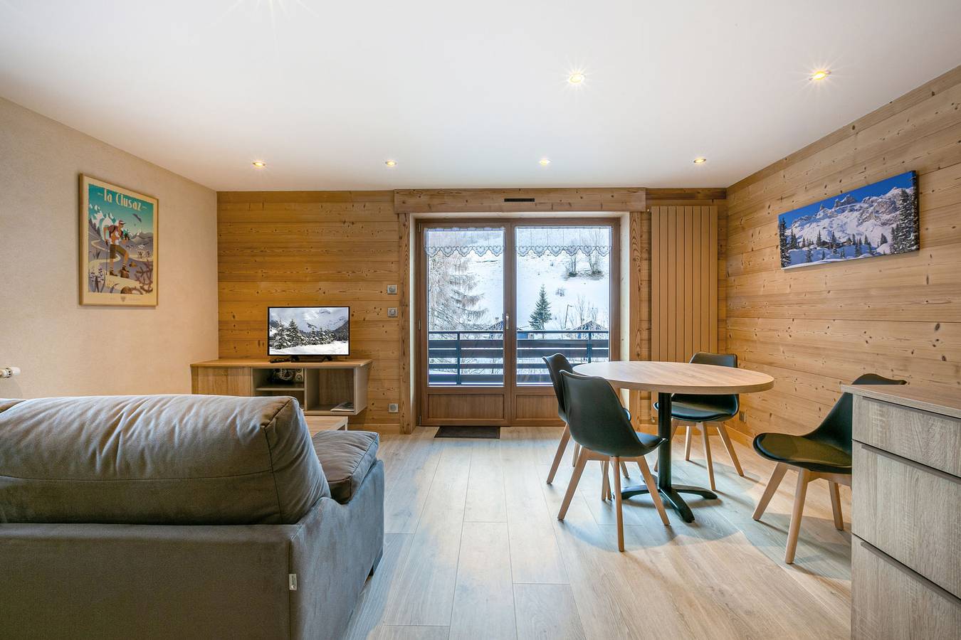 Apartamento entero, Cosy, nearby the slopes, 3* (Etagbat308) in La Clusaz, Región de Annecy