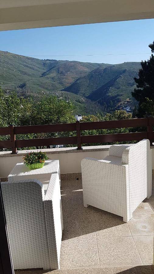 Casa de férias para 6 pessoas, com Varanda e Terraço e ainda Jardim and Vista em Sabugueiro (Cidade)