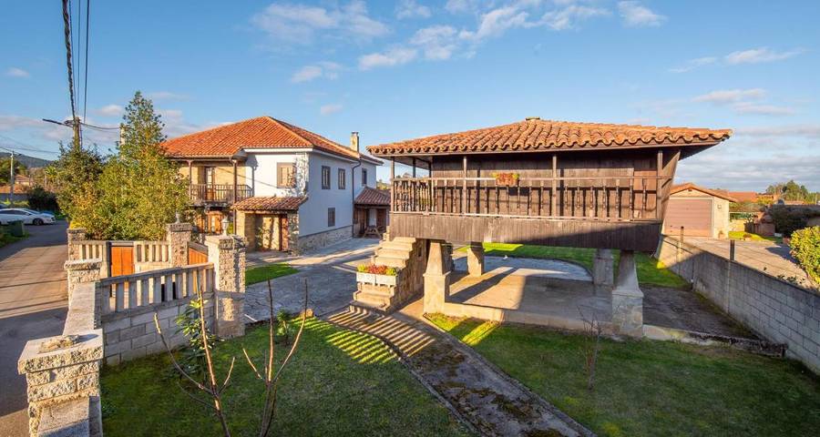 Casa rural para 8 personas, con Balcón y Terraza además de Jardín y Vistas en Cudillero