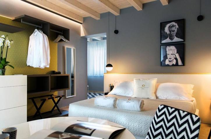 Bed and breakfast per 3 persone, con balcone e piscina nonché idromassaggio - 1