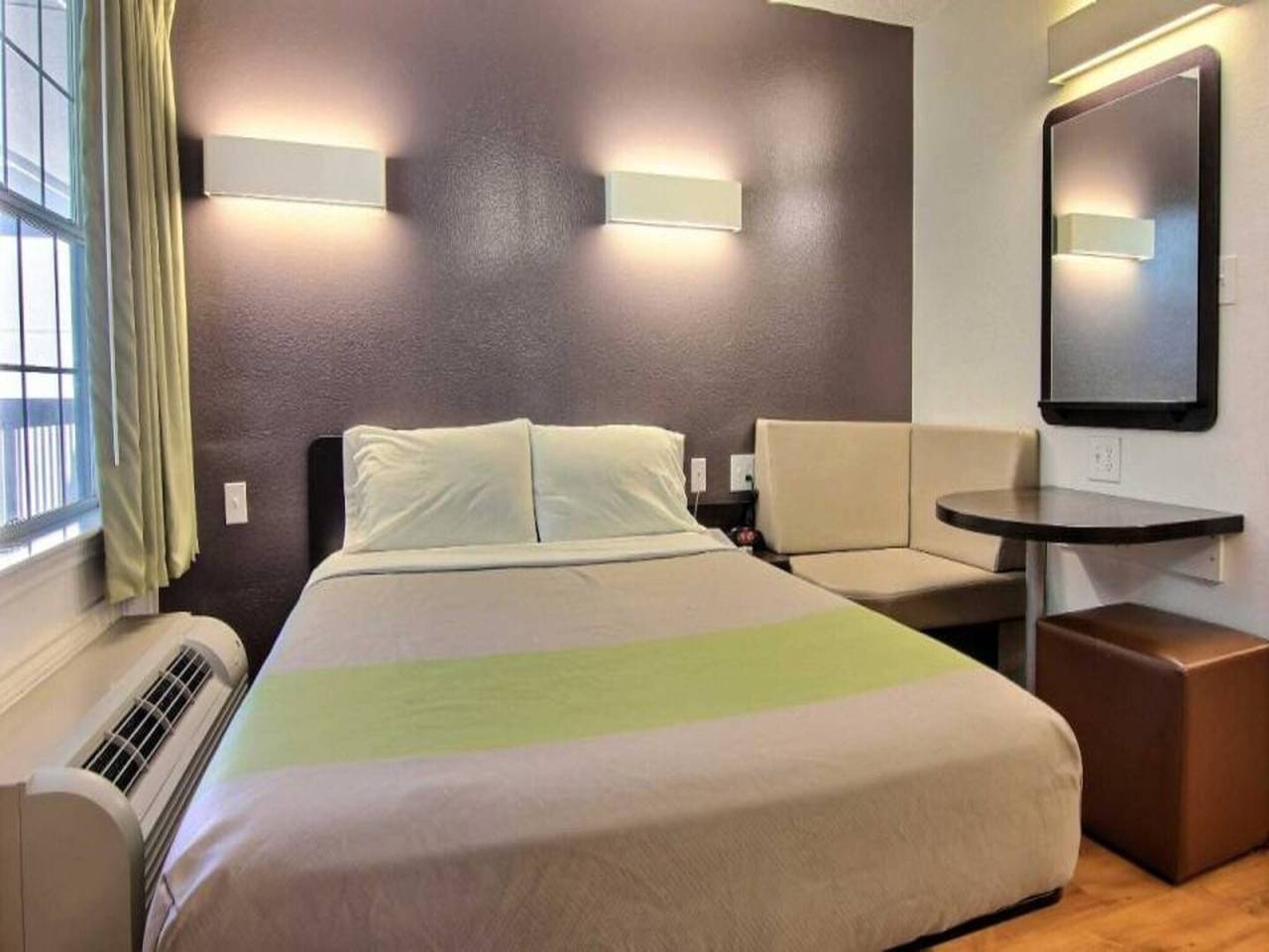 Apartamento entero, 1 cama Queen | Bañera adaptada para personas in Austin, Condado de Travis