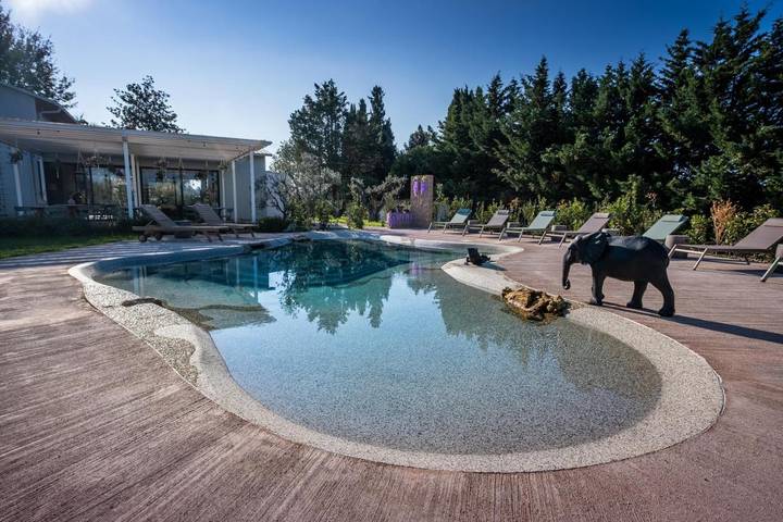 B&b per 2 persone, con idromassaggio e piscina nonché giardino a Bibbona