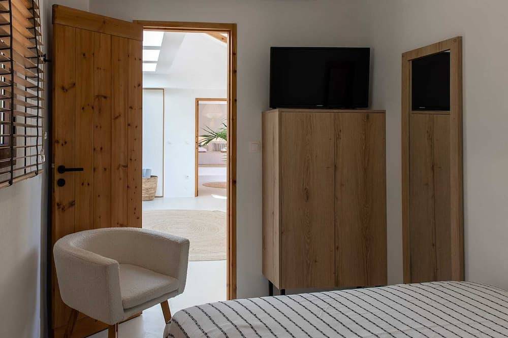4 Bedroom | Casa Prasoul Contemporary Exclusive Villa with Private Heated Pool in Rethymno region
