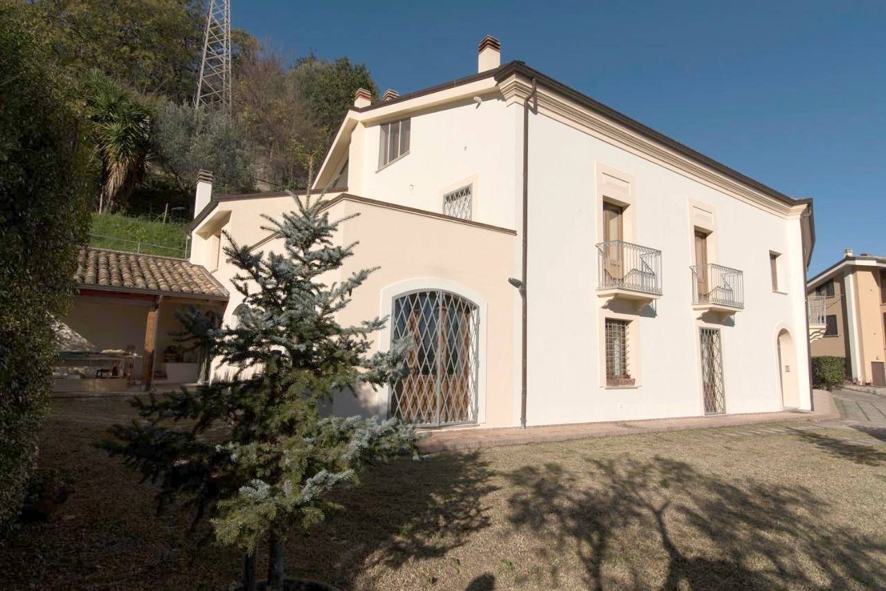 Bbuss Country Club in Catanzaro, Provincia di Catanzaro