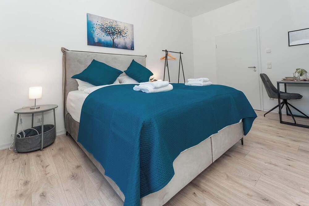 Ganze Wohnung, Lit Living: Luxus | Box Spring | Kitchen | Parking in Altenstadt, Wetterau