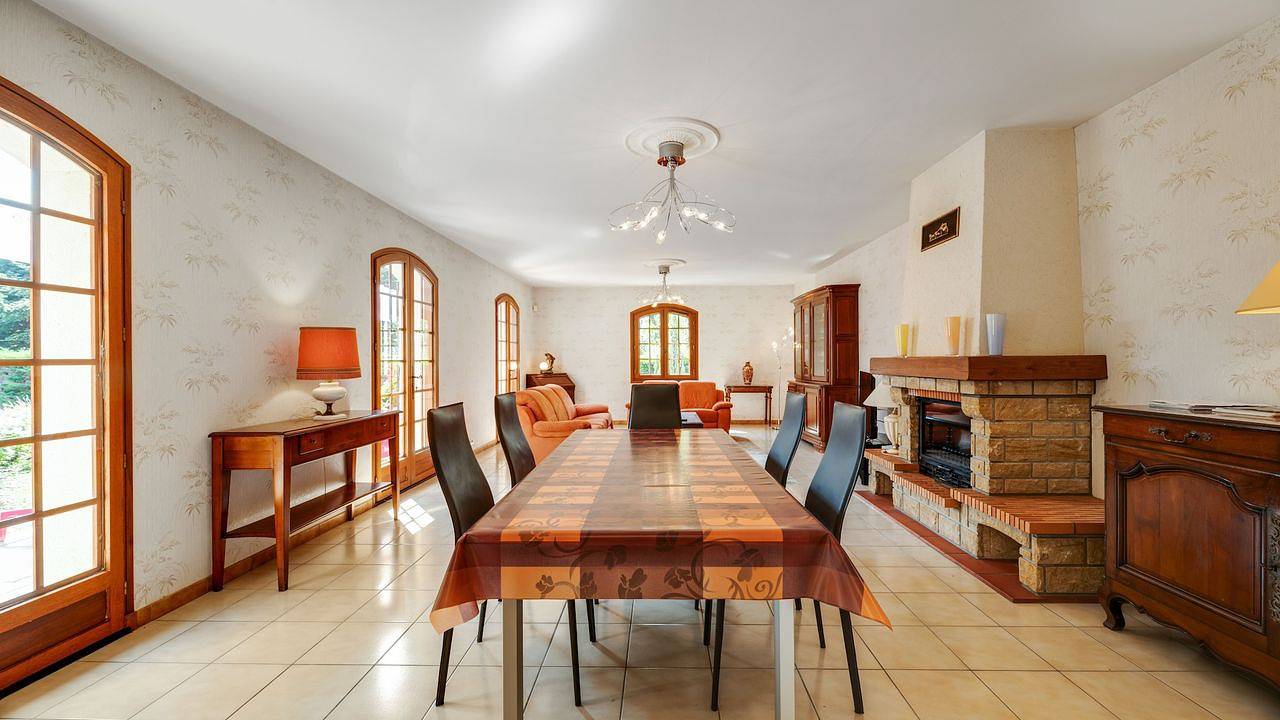 Villa pour 8 personnes avec terrasse in Pineuilh, Région de Libourne