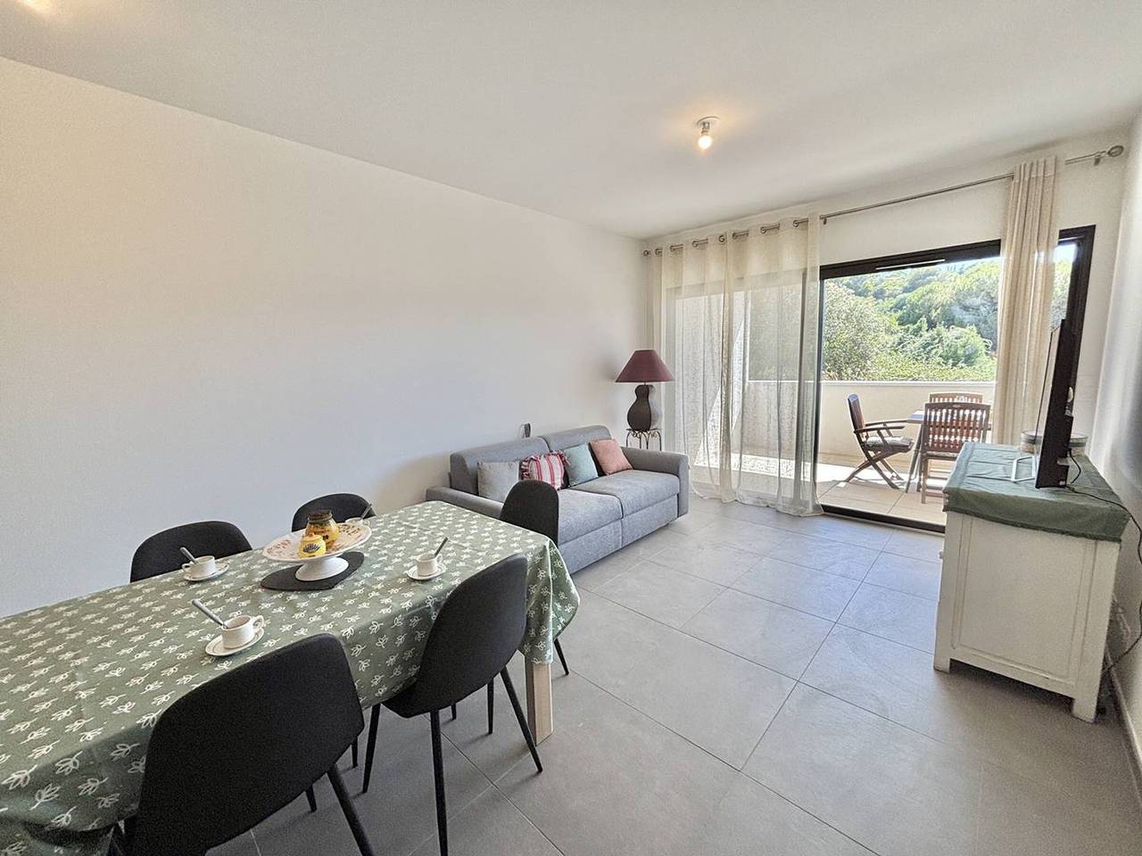 Ganze Wohnung, 3-Zimmer-Wohnung, Strand 500m, klimatisiert, Parkplatz in Pietrosella, Ajaccio und Umgebung