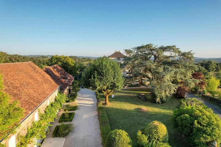 Gîte pour 4 personnes, avec jardin et vue à Saint-Bazile-de-Meyssac