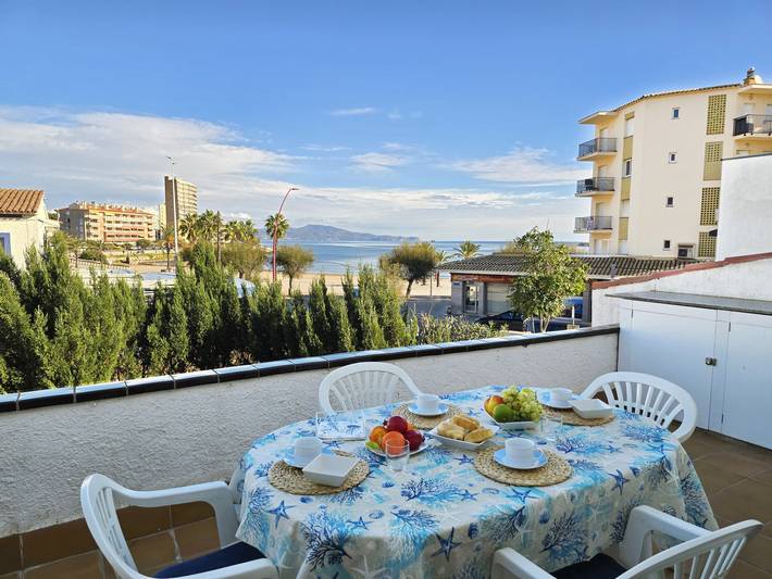 Casa rural para 4 personas, con terraza en La Escala