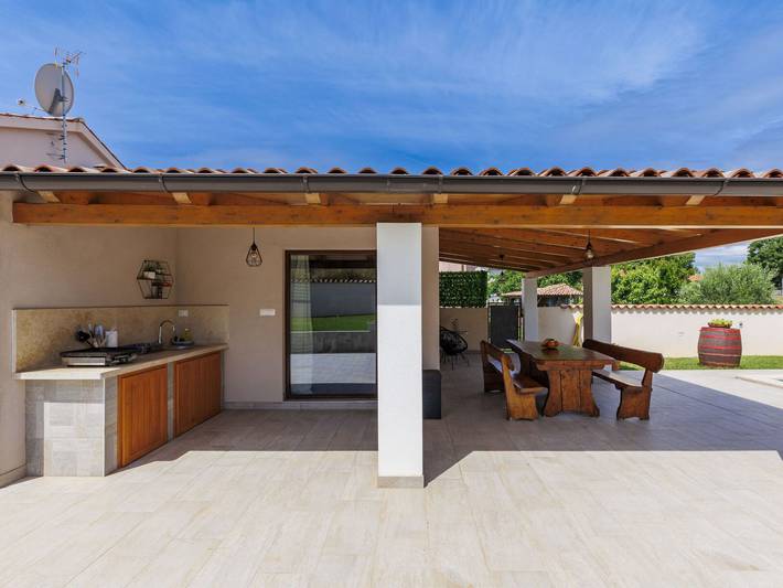 Ferienhaus für 6 Personen, mit Terrasse und Garten in Barban - 3