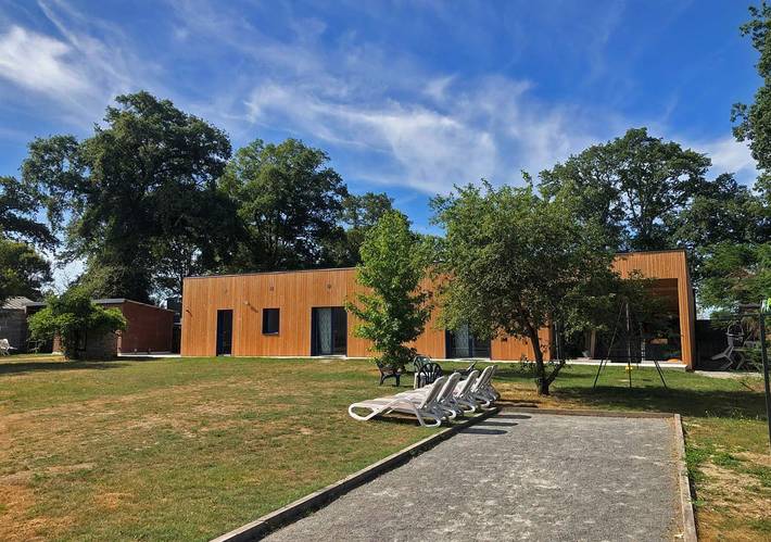 Gîte pour 30 personnes, avec jardin et terrasse, animaux acceptés en France - 3