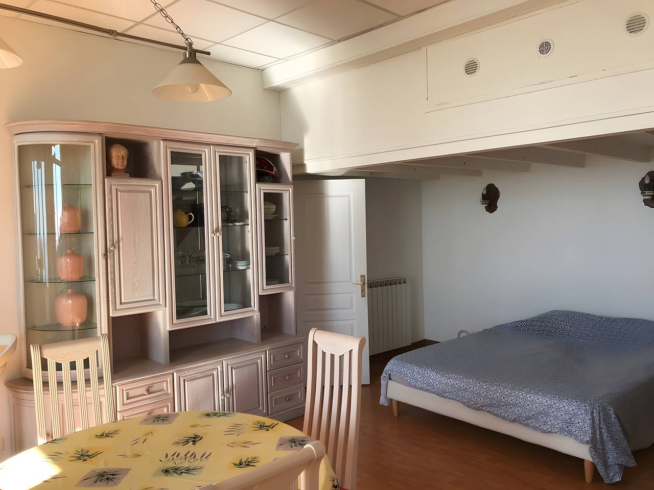 Appartement entier, Appartement 'Chez Christian - La Turbie' avec vue mer, Wi-Fi et climatisation in La Turbie, Côte méditerranéenne (France)
