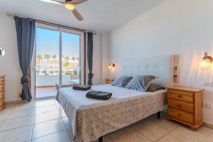 Gîte pour 4 personnes, avec jardin et piscine, adapté aux familles à Playa de las Américas - 2