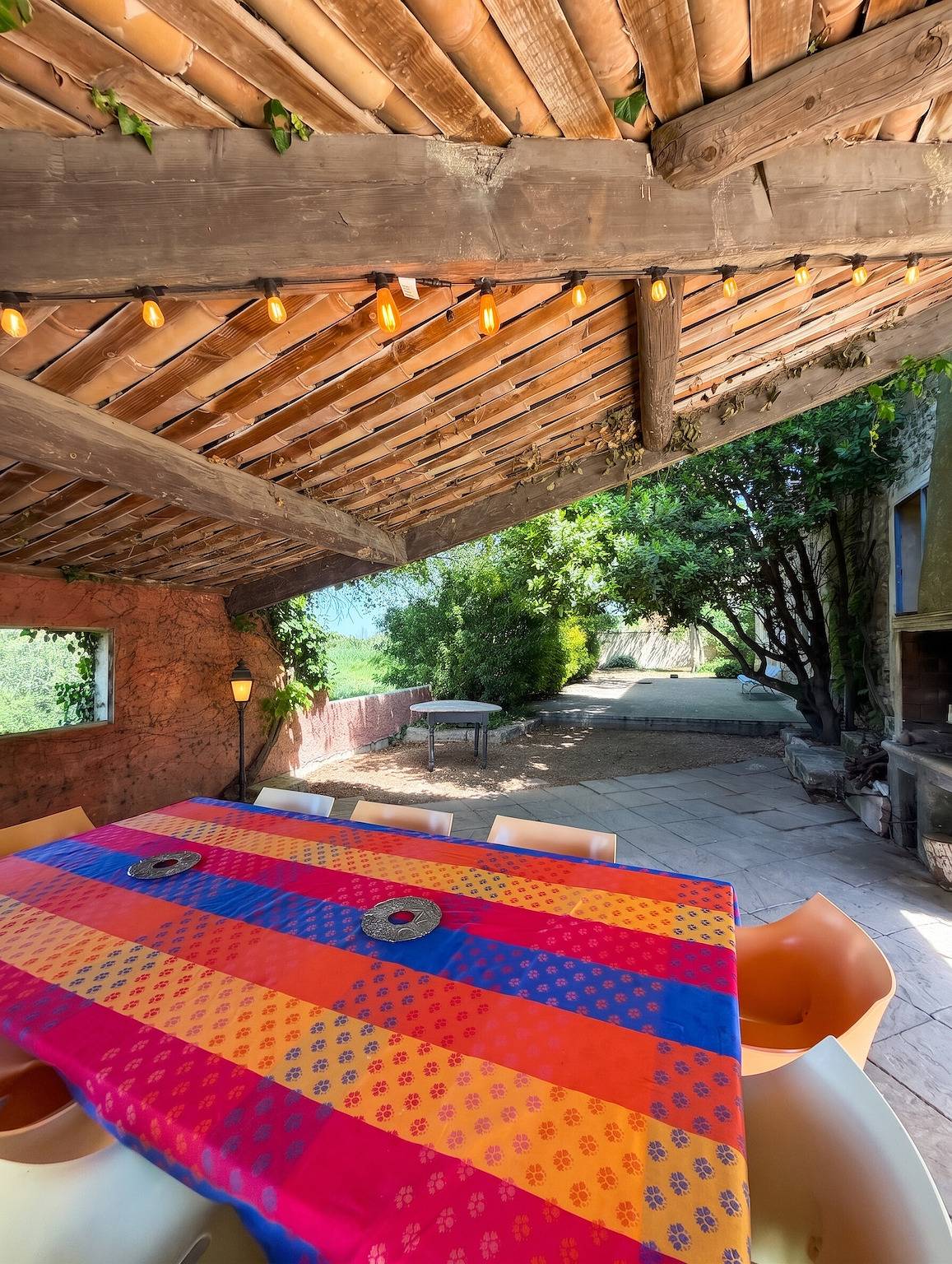 Villa authentique du 17e siècle avec piscine privée in Albaron, Arles