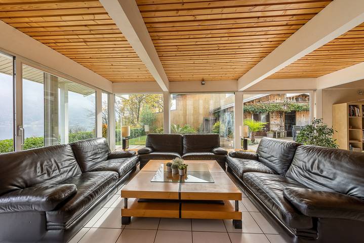Maison de vacances pour 8 personnes, avec vue sur le lac ainsi que terrasse et jardin à Doussard