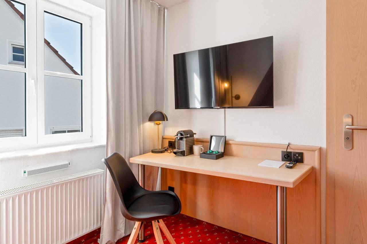 Double Room (bed size 140x200) in Stuttgart, Stuttgart Region