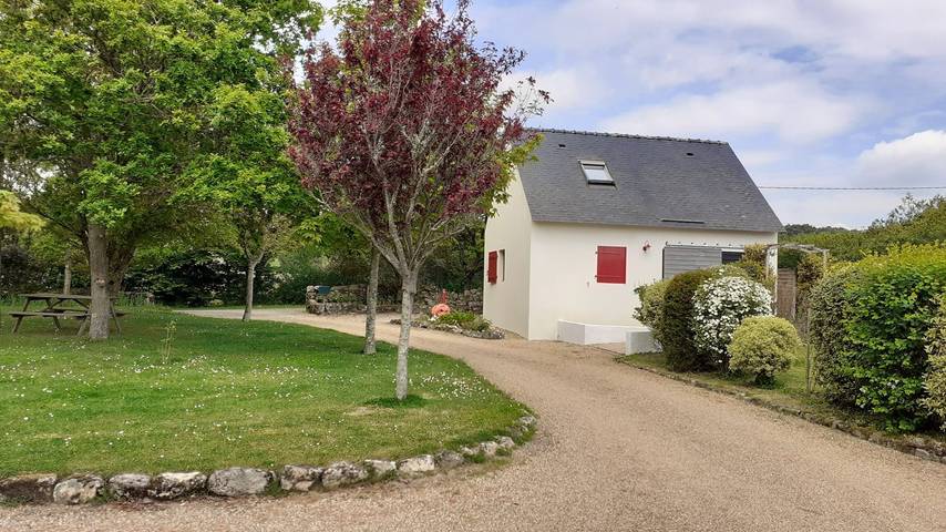 Gîte pour 3 personnes, avec terrasse et jardin - 1