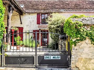 Gîte pour 4 personnes, avec terrasse à Tanlay
