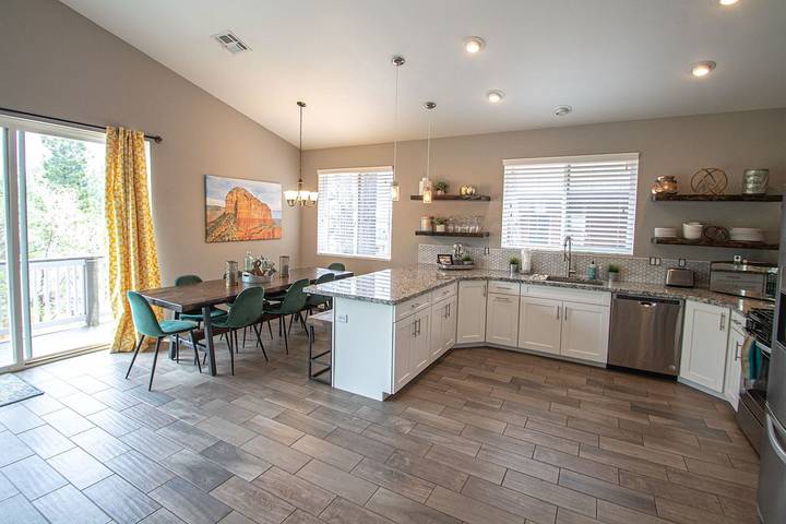 Vacation rental for 8 people, with balcony and hot tub, with pets in Flagstaff