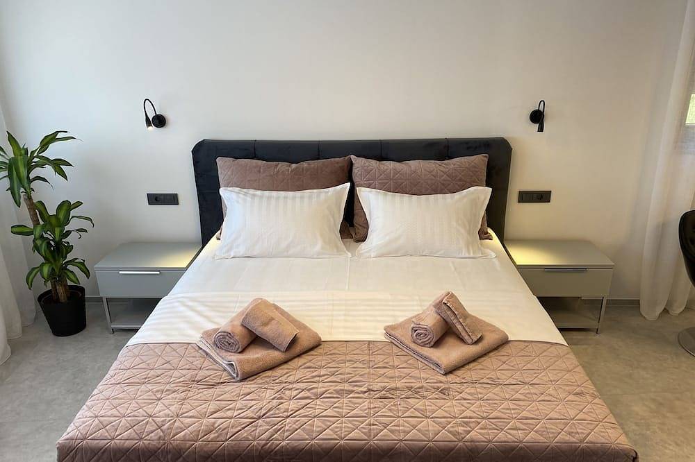 Luxuriousvilla Heated  pool, sauna, sea view, 200 m from the beach in Fažana (Kroatische Adria), Fazana
