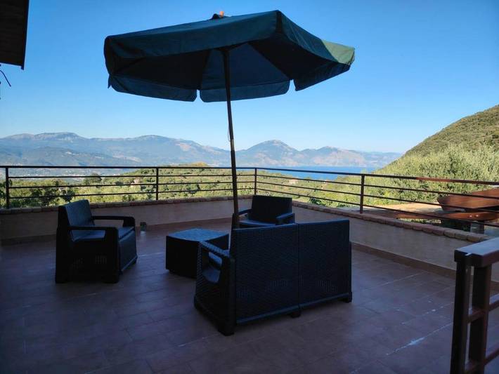 Appartamento per 4 persone, con Balcone e Terrazza nonché Giardino e Panorama a San Giovanni a Piro