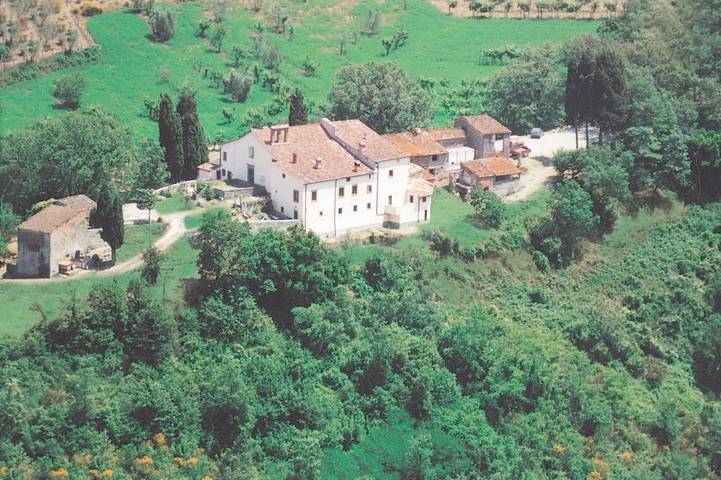 Agriturismo per 8 persone, con Terrazza e Giardino nonché Panorama a Dicomano