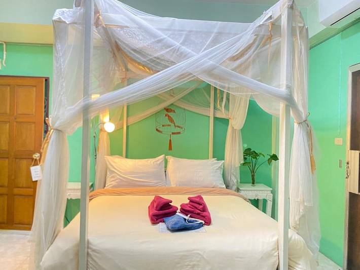 Chambre d’hôte pour 2 personnes, avec piscine et balcon à Chiang Mai - 3