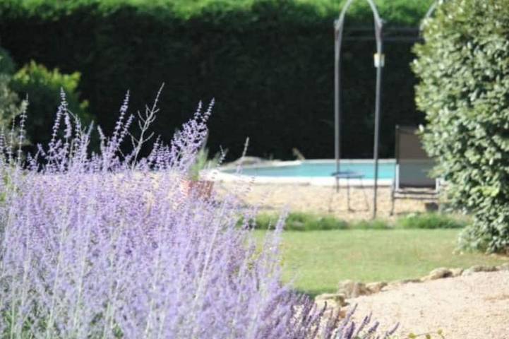 Cottage für 4 Personen, mit Pool und Terrasse sowie Garten - 1