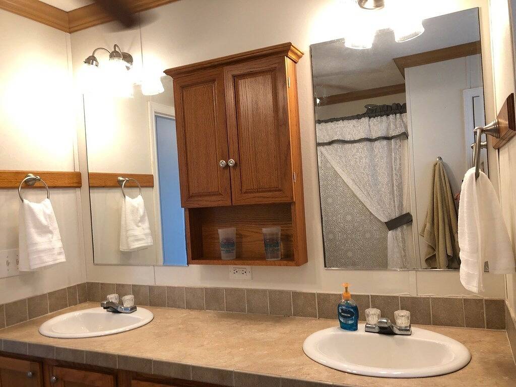 Fresh Water Fishing Springs In Area For Kayaking Tubing Family and Pet Friendly in Citrus County