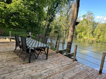 Gîte pour 2 personnes, avec jardin ainsi que vue et vue sur le lac dans Hainaut