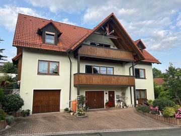 Ferienwohnung für 4 Personen, mit Garten und Balkon, kinderfreundlich in Hollfeld