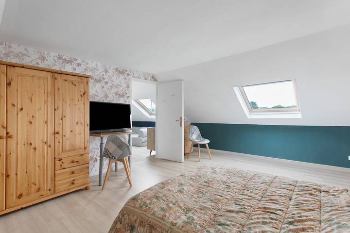 Bed and Breakfast 'Chez Lydie' with Shared Terrace, Shared Garden and Wi-Fi in Étables-sur-Mer, Côte de Goëlo
